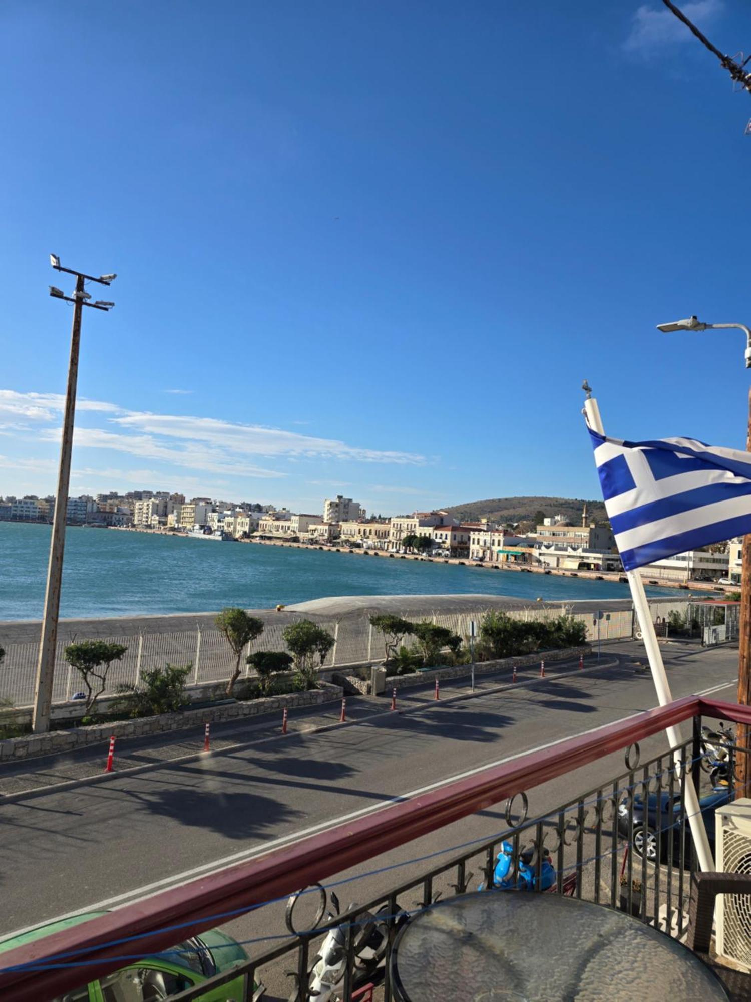 Aegean Sea Rooms Chios Town Exterior photo
