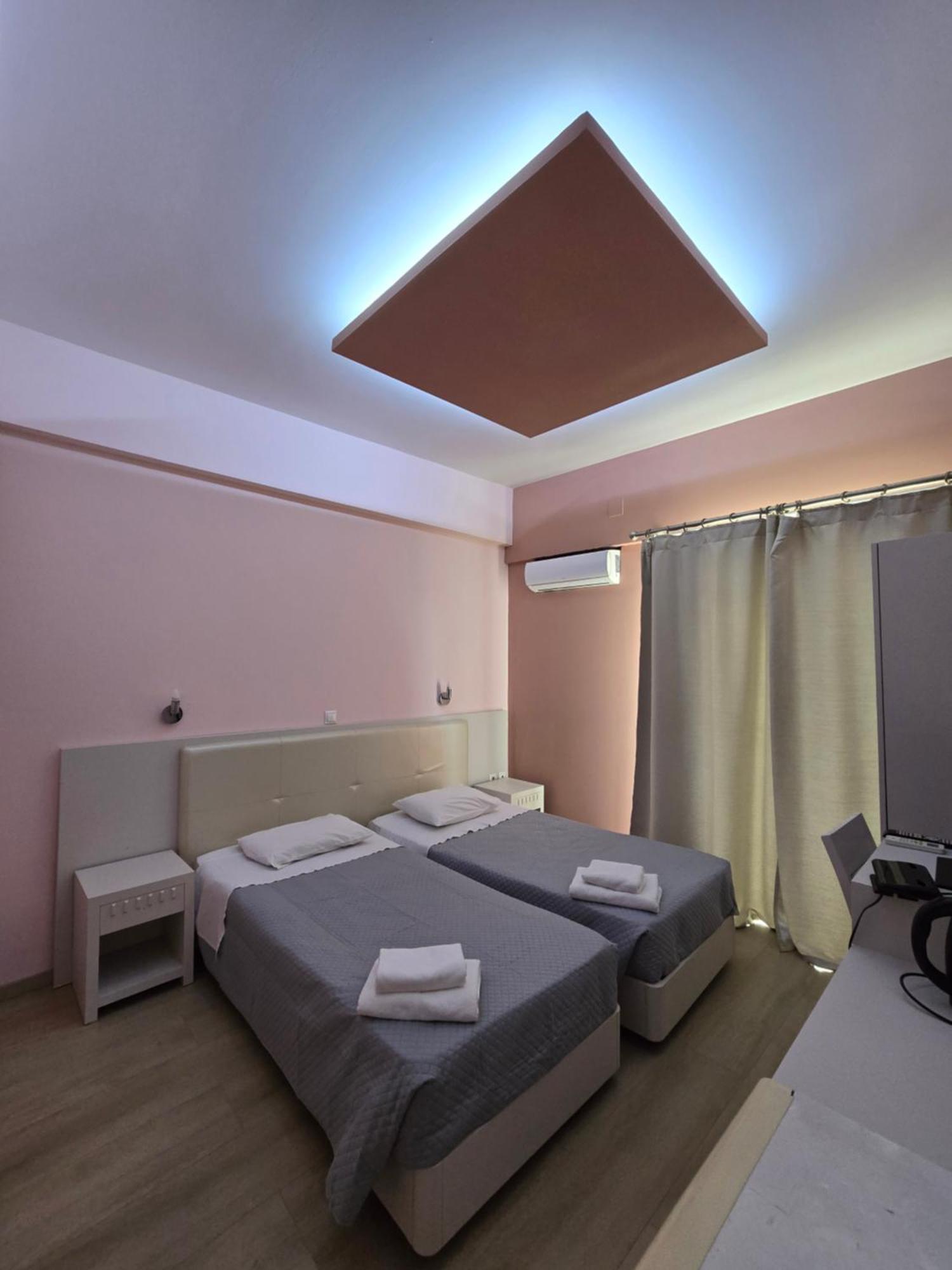 Aegean Sea Rooms Chios Town Exterior photo