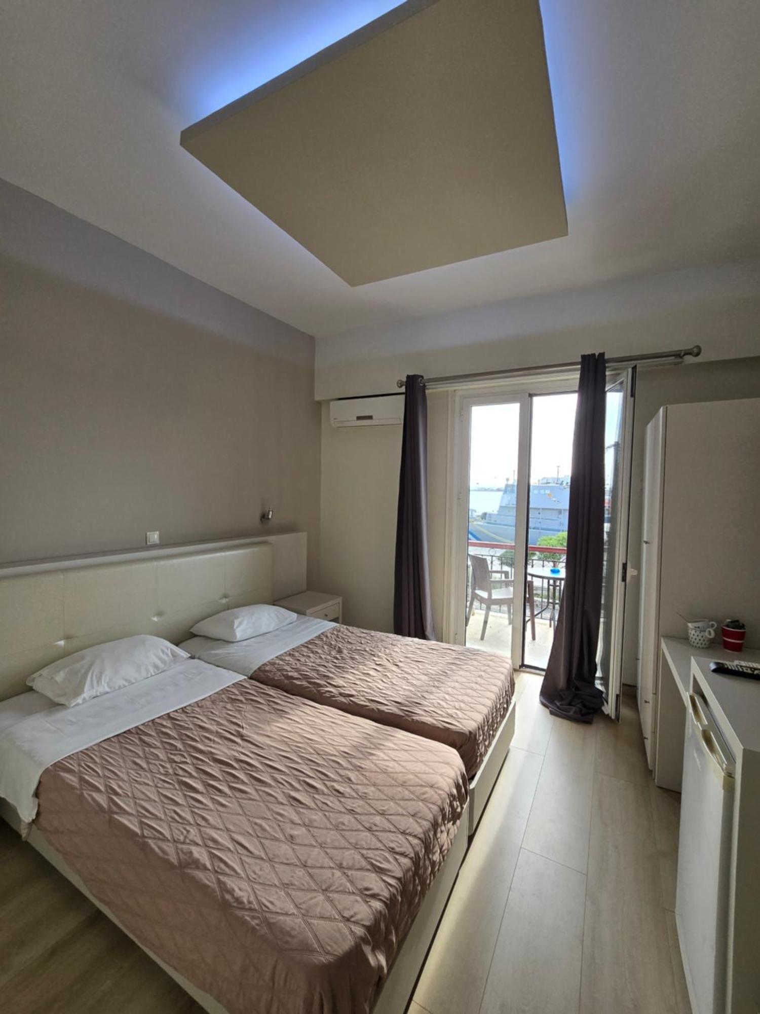 Aegean Sea Rooms Chios Town Exterior photo