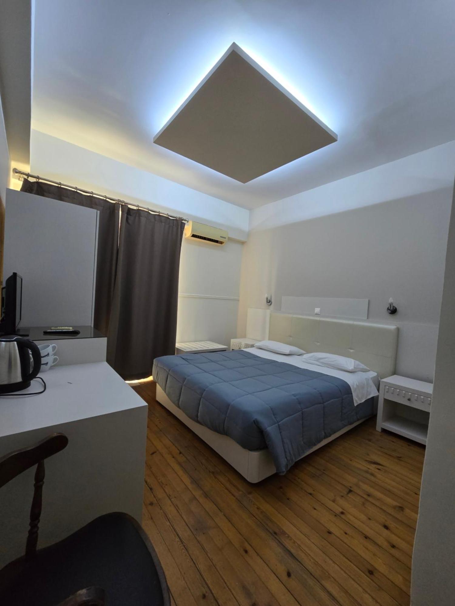 Aegean Sea Rooms Chios Town Exterior photo